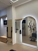 Miroir LED pour studio de Pilates, style Art Déco, avec façade en verre, pour salle de danse, salle de sport, salle de classe, interrupteur tactile, moderne, élégant, mural