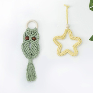 Colgante de búho de cuerda de algodón hecho a mano, adorno de estrella de macramé para decoración del hogar, decoración colgante para sala de estar - Product Image 1
