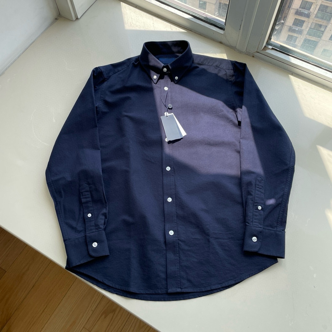 Bleu foncé