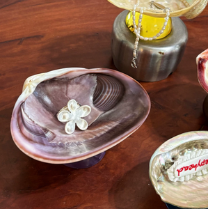 Plato de Vidrio Transparente con Forma de Concha Marina Irregular, Moderno y Creativo, Plato de <span class=keywords><strong>Sushi</strong></span> Coreano Simple, Hecho a Mano con Borde Dorado, Platos de Vidrio de Lujo - Product Image 5