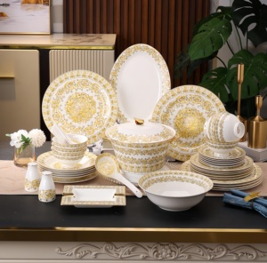 Set <span class=keywords><strong>da</strong></span> Pranzo in Porcellana Bone China <span class=keywords><strong>da</strong></span> 58 Pezzi, Lussuoso e Classico, Stile Occidentale, Minimalista con Decorazioni Dorate in Rilievo, per <span class=keywords><strong>Servizio</strong></span> Alberghiero - Product Image 2