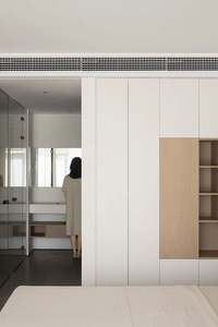 Armoire sur mesure avec entrée, design de meubles de chambre à coucher moderne avec porte miroir et étagère à chaussures - Product Image 5