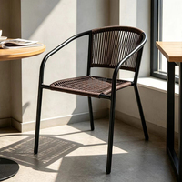 Fauteuil d'extérieur moderne en aluminium avec structure en rotin PE tressé, empilable, pour terrasse, jardin, bistrot, restaurant