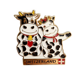 Imán de nevera de recuerdo de invierno para esquí y montañismo, diseño personalizado de paisaje de las <span class=keywords><strong>Dolomitas</strong></span>, imanes metálicos esmaltados. - Product Image 4