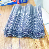 Feuille de polycarbonate gaufrée en matière première plastique