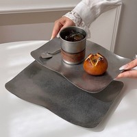 Vintage geborsteld roestvrijstalen golvende rechthoekige serveerschaal onregelmatige artistieke schaal voor keuken restaurant café fruit dessert