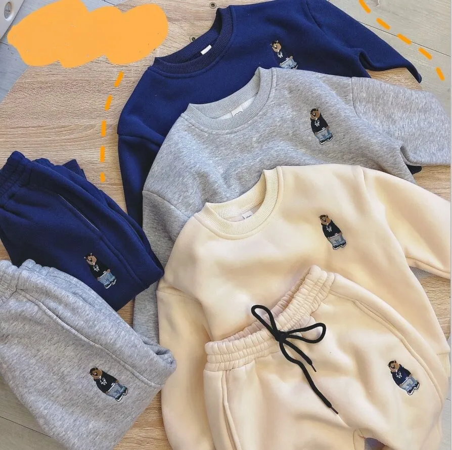 Custom 2022 Kids Winter Clothing Sets Tracksuit Sweatshirt With Sweatpants 2 Piece Boy And Girl Leisure Jogging Set