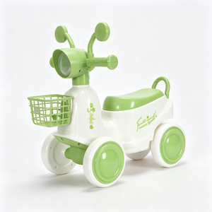 OEM ODM Trotteur pour bébé vert et blanc avec panier avant, personnalisable avec logo, pour enfants, type voiture à chevaucher - Product Image 1