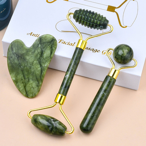 Rouleau facial en <span class=keywords><strong>pierre</strong></span> <span class=keywords><strong>de</strong></span> <span class=keywords><strong>jade</strong></span> vert du sud et masseur <span class=keywords><strong>de</strong></span> tête <span class=keywords><strong>de</strong></span> <span class=keywords><strong>visage</strong></span> <span class=keywords><strong>de</strong></span> Gua sha pour des produits <span class=keywords><strong>de</strong></span> soins personnels <span class=keywords><strong>de</strong></span> beauté outils <span class=keywords><strong>de</strong></span> soins <span class=keywords><strong>de</strong></span> la peau - Product Image 4