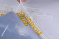 Sacs refermables en poly à fermeture éclair biodégradables personnalisés givrés avec fermeture à glissière T-shirt sacs d'emballage en plastique pour vêtements