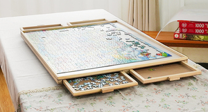 ALL4JIG Tavolo Girevole per Puzzle con 500 <span class=keywords><strong>Pezzi</strong></span>, <span class=keywords><strong>4</strong></span> Cassetti, Copertura 25x34, Tavolo Portatile in Legno per Puzzle, Certificato BSCI - Product Image 5