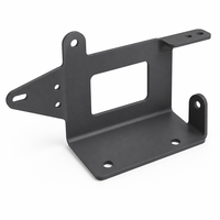Support de fixation en acier thermolaqué sur mesure, fabriqué selon vos plans, par une usine OEM spécialisée dans les supports métalliques courbés.