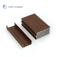 Profilés en aluminium extrudé sur mesure, grain de bois, anodisés, revêtement en poudre, sections d'extrusion d'aluminium pour fenêtres et portes
