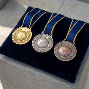 Medaglioni in Ottone Anticato Sojagy con Design Inciso per Collezioni Museali Storiche ed Esposizioni di Patrimonio - Product Image 6