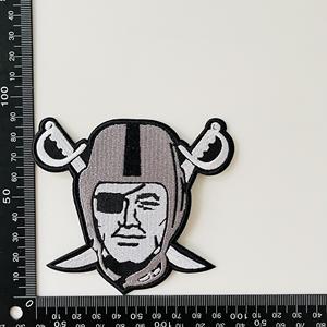 Distintivi ricamati personalizzati all'ingrosso della fabbrica Iron On <span class=keywords><strong>Logo</strong></span> personalizzato Sport <span class=keywords><strong>Logo</strong></span> ricamo Patch Raider <span class=keywords><strong>Logo</strong></span> Patch - Product Image 3