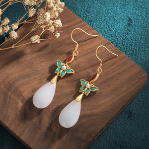 Boucles d'oreilles pendantes en jade <span class=keywords><strong>de</strong></span> style vintage, plaqué or 24 carats, classiques Hanfu, longues pampilles, mode nationale, élégantes pour femmes - Product Image 1