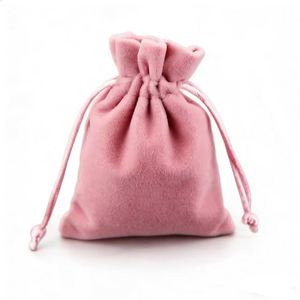 Vente en gros de pochettes à cordon en velours pour bijoux, impression personnalisée, sac cadeau en velours personnalisé, sac cadeau de Noël en velours violet - Product Image 5
