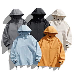 Design OEM Vente en gros <span class=keywords><strong>Softshell</strong></span> léger d'automne vierge Fermeture éclair complète à capuche Manteau de randonnée pour hommes Coupe-vent Veste tactique décontractée - Product Image 1