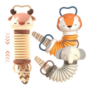 Jouet musical accordéon pour bébé, éléphant, renne, lion, 4 modèles, extensible, à suspendre au berceau, cadeau pour nouveau-né - Product Image 1