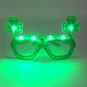 装飾ギフトのためのパーティーのためのLEDメガネのための聖パトリックのためのLEDメガネのためのLEDネオンシャムロック点滅グリーンメガネの光沢のある好意 - Product Image 4