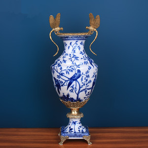 Style européen Vintage chinois Vase en céramique doux monté cuivre <span class=keywords><strong>bleu</strong></span> blanc porcelaine maison salon bureau décor de noël - Product Image 1