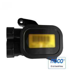 Club Car DS/Pioneer MCOR 4 Nouveau diviseur de tension/boîtier d'accélérateur simple/ensemble # 105116301 - Product Image 3