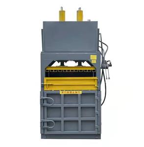 Machine d'emballage hydraulique automatique pour la compression de petits déchets pour le baril d'ordures de bouteille en plastique de film de carton facile à utiliser - Product Image 4