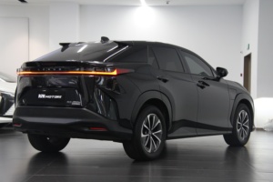 <span class=keywords><strong>Lexus</strong></span> RZ450e 2023, SUV Eléctrico de Lujo, Pantalla Táctil de 14 Pulgadas, Cabina TAZUNA, Sistema de Seguridad LSS+3.<span class=keywords><strong>0</strong></span>, Asientos con Calefacción, Auto Nuevo, Cero Emisiones - Product Image 2