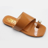 Tongs d'été avec décoration en diamant, sandales et chaussures de plage pour femmes, babouches femme tendance, respirantes