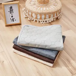 Manji Leverancier Maatwerk Luxe Anti-Slip Multifunctionele Waterdichte Sofa Mat Voor Kat Huisdier Bed