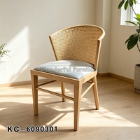 Fauteuil de salon moderne de style nordique avec dossier en rotin et coussin bleu poudré, meubles pour café, bistrot