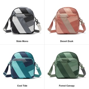 Sac bandoulière en toile recyclée pour pickleball, tennis et padel, avec compartiment pour 1 raquette, personnalisable avec logo, vente en gros - Product Image 5