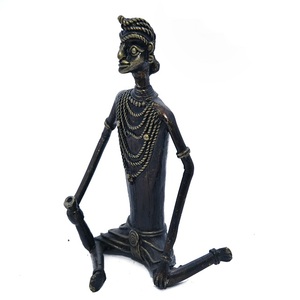 Showpiece-showpiece de latón de Dhokra Tribal, borde Medieval, hecho con latón de la más alta calidad y comprar a un precio asequible, venta al por mayor - Product Image 2