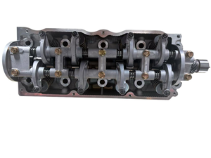 Testata Motore in Alluminio di Alta Qualità F80210225A F850-10100F FE70-10100F per <span class=keywords><strong>Mazda</strong></span> 626 II Coupé (GC) 2.0 82-87 - Product Image 4
