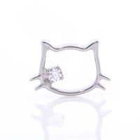 Labret sans filetage en titane F136 G23 avec tige filetée interne et système Push Pin, dos plat orné de zircon