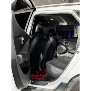 Hyundai Ix35 Automático <span class=keywords><strong>de</strong></span> Gasolina, SUV Económico Más Vendido, con Asientos <span class=keywords><strong>de</strong></span> Cuero, Auto Usado Chino Barato - Product Image 4