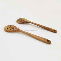 Ensemble de 2 cuillères en bois d'acacia longues de 13 pouces, à fentes et solides, avec trous pour la cuisine