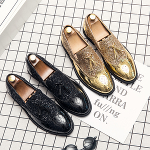 2023 <span class=keywords><strong>scarpe</strong></span> eleganti Casual in <span class=keywords><strong>oro</strong></span> di vendita calde <span class=keywords><strong>scarpe</strong></span> da festa di nozze da <span class=keywords><strong>uomo</strong></span> <span class=keywords><strong>scarpe</strong></span> da ufficio in pelle leggera - Product Image 5