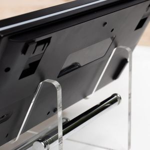2-Schichtiger Acryl-Tastaturständer mit Abnehmbarem Display-Halter für PC und Tablet, Präsentationsständer und Aufbewahrungsregal für Studierzimmer, Musterzimmer und Ausstellungen - Product Image 4