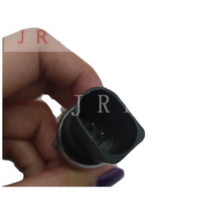 Interruptor de Luz de Freno y Reversa Kim Il 02K945415G 12V para Reemplazo y Reparación - Product Image 4