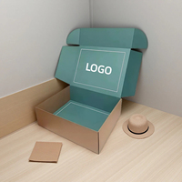 Boîte d'emballage cadeau en papier ondulé biodégradable, personnalisée haut de gamme, avec logo noir brillant et gaufrage