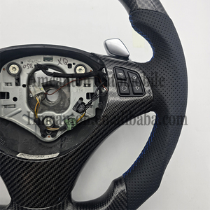 Volante in Fibra di Carbonio con Pelle Traforata e Cuciture <span class=keywords><strong>Blu</strong></span> per BMW E90, Prodotto Popolare - Product Image 2