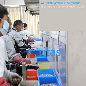 Pistola de Agua de Espuma para Lavado de Autos, Cañón Rociador de 6 Bares, Plástico, 1 Litro, <1000W, Máquina de Limpieza de Autos - Product Image 6