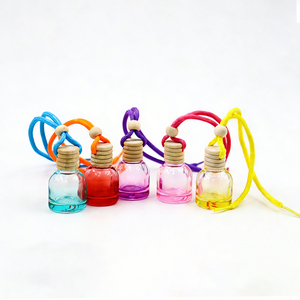 Bouteilles en verre vides de 8 ml pour diffuseur d'arômes de voiture, flacons de parfum suspendus pour voiture avec bouchon en bois et bouchon à vis hermétique – Vente en gros - Product Image 2