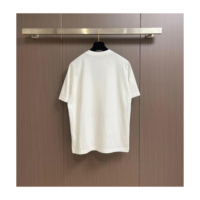Nouveau modèle de t-shirt imprimé unisexe, respirant et confortable, idéal pour les tenues décontractées quotidiennes et les tenues de bureau.