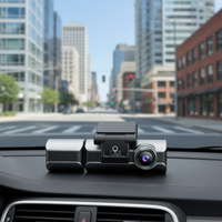 M550 Perekam Video Mobil Tiga Lensa Resolusi 2K 1080P dengan Layar IPS, WIFI Terintegrasi, Pelacakan GPS untuk Perjalanan Lintas Negara