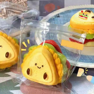 Juguete Antiestrés de Silicona de Grado Alimenticio en Forma de Hamburguesa Súper Gruesa, con Capas y Características Sensoriales de Agua para Niños - Product Image 3