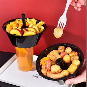 كوب فقاعات 2 في 1 للوجبات الخفيفة والمشروبات للاستخدام مرة واحدة مع غطاء بلاستيكي أسود بقطر 90 مم وحامل كوب للهوت بوت - Product Image 2