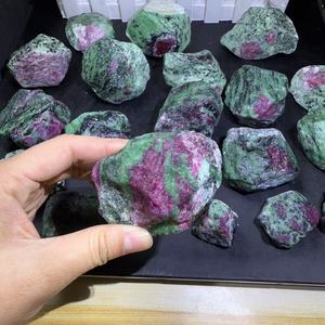 Kindfull tự nhiên bán buôn Chất lượng cao <span class=keywords><strong>Ruby</strong></span> trong zosite đá thô để bán - Product Image 1