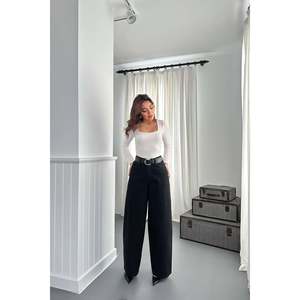 Pantalones Vaqueros Anchos Negros para Mujer al por Mayor, Transpirables, con Estampado Floral, Estilo Casual Holgado Recto, Tallas XL 3XL - Product Image 4